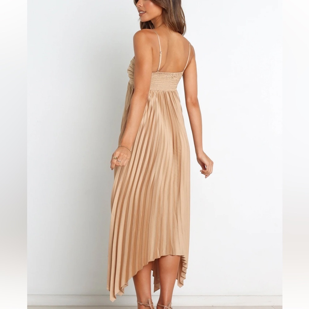 Petal + Pup Vikki Dress Gold NWT Pleated Maxi formal - Picture 3 of 6